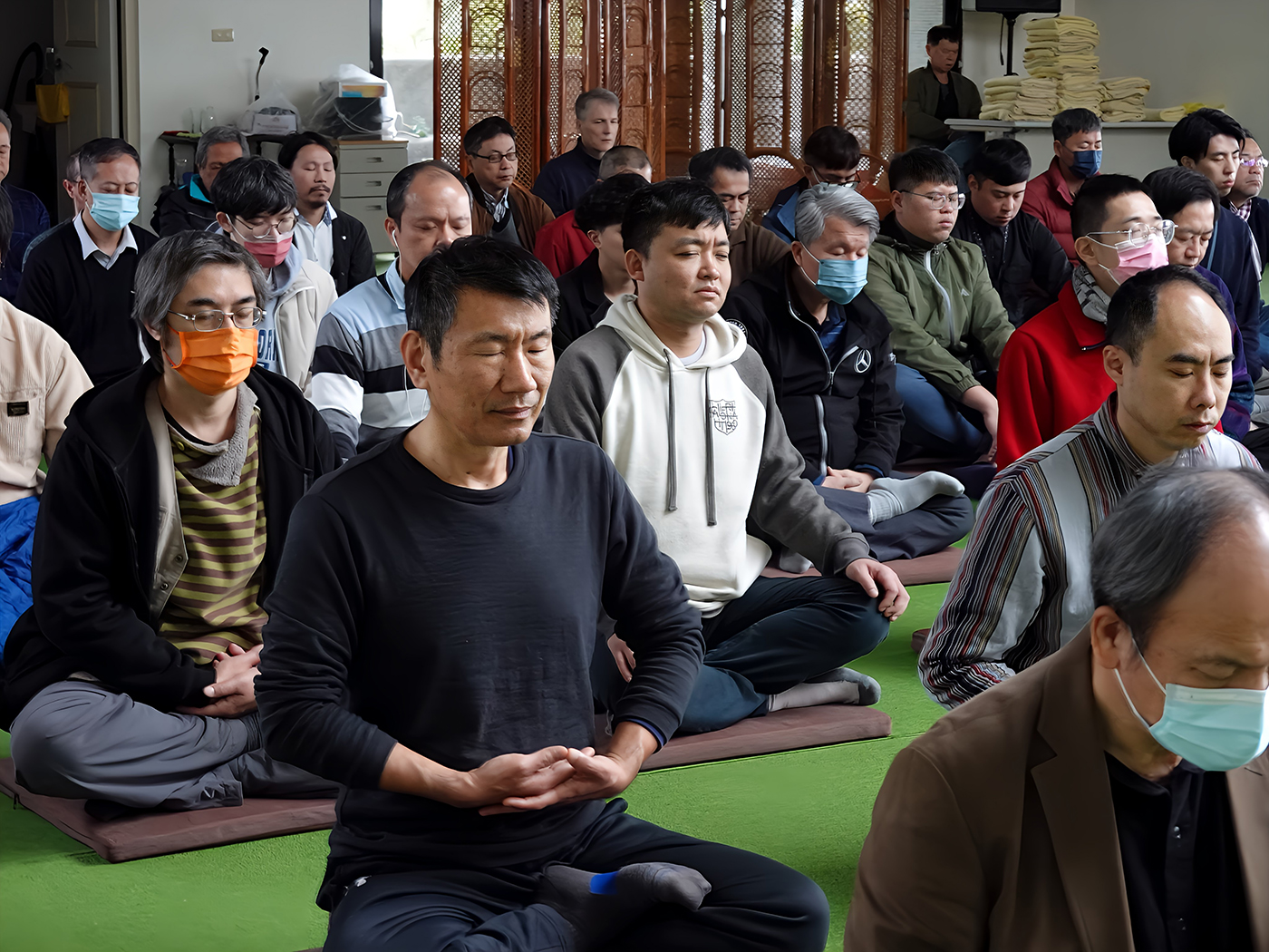 112學年度第一學期教職同仁薰修活動於倓虛大師紀念堂舉行。