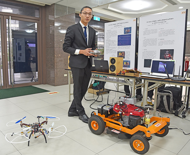 華梵大學智科學院學生成果發表 多項作品結合生活應用引關注