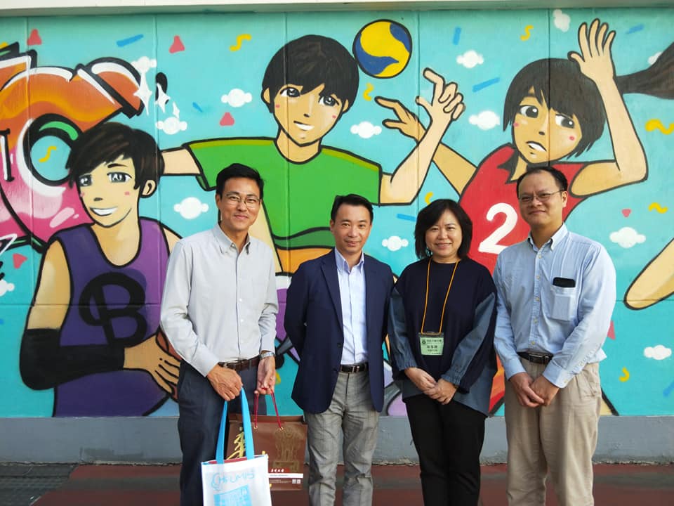 國際交流中心金敏玲執行長拜會佛教大雄中學招康明校長(左二)及徐洪翔升學輔導主任(左一)