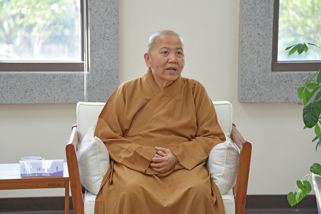 蓮華學佛園修慈園長致詞