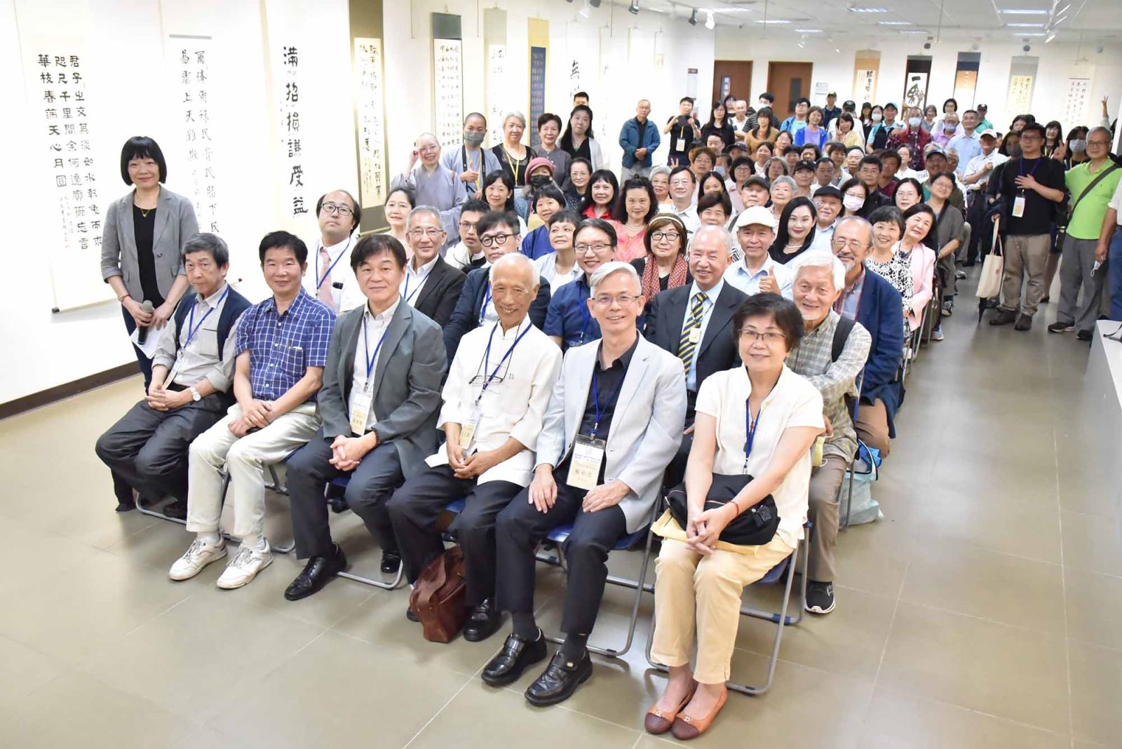 書法名家雅集展現場合影。
